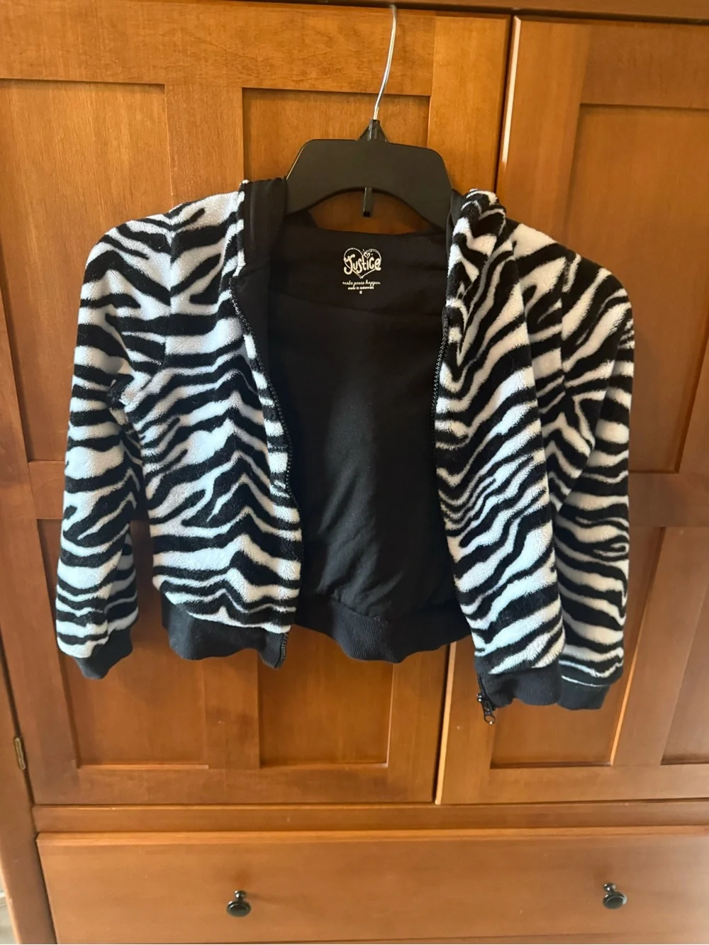 Justice Fuzzy Zebra Zip-Up Hoodie Girls Size 8 Black & White Plush